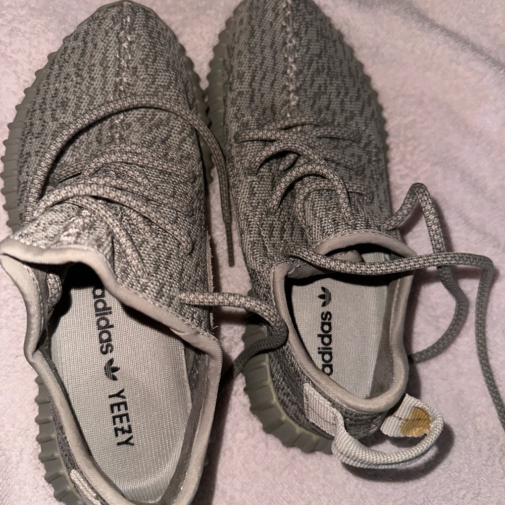 Adidas Yeezy Gray Knit Sneakers